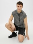 Kapüşonlu Kolsuz Sweatshirt Kapüşonlu Kolsuz Sweatshirt
