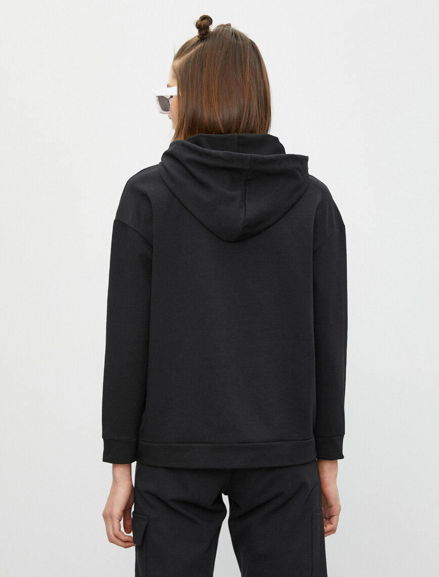 Kapüşonlu Sweatshirt
