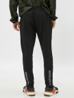 Straight Fit Cepli Paça Detaylı Eşofman Altı Straight Fit Cepli Paça Detaylı Eşofman Altı